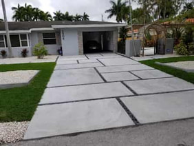 Picture of a driveway with large pavers in Naples, Florida